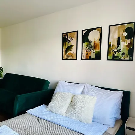 Rodzinna Przystan Apartment Waldenburg